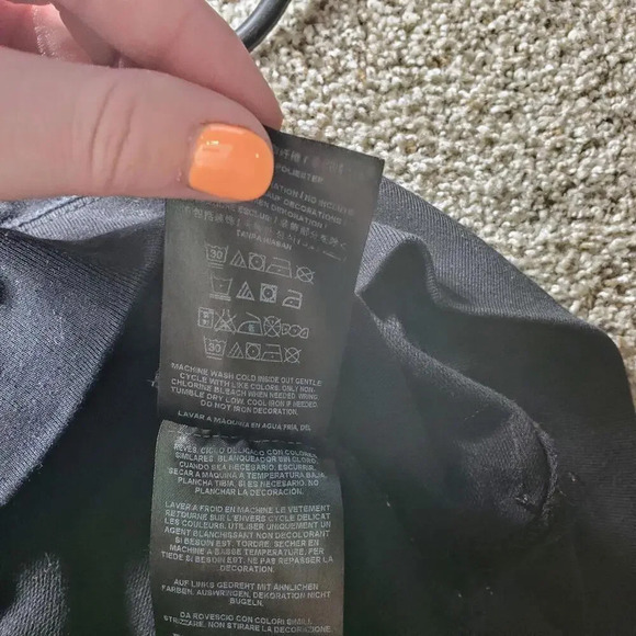 GUESS Black Faux Leather Panel Women's Pullover Sweatshirt Small - Picture 14 of 15